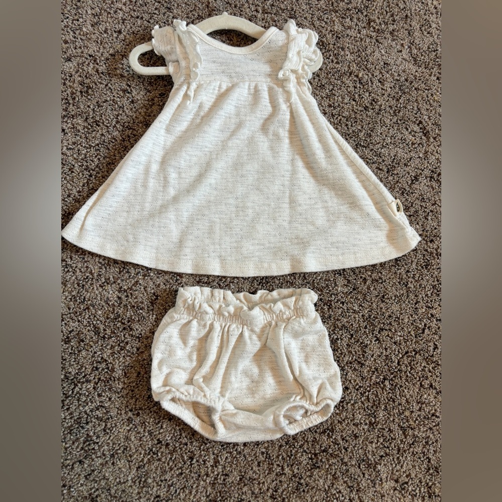 2 piece easy peasy 0-3 month set